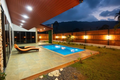 Chalet de 3 dormitorios en Ko Samui, Tailandia № 172442 - foto 2