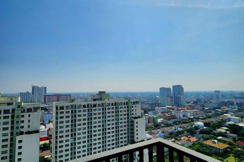 Condominio de 2 dormitorios en Bang Kapi, Bangkok, Tailandia № 54190 - foto 6