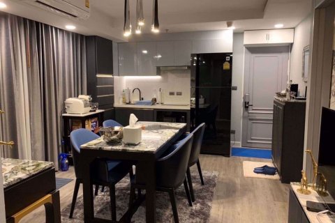 Condo in Khlong Toei, Bangkok, Thailand, 2 bedrooms № 54192 - photo 5