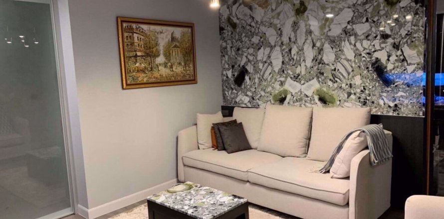 Condo in Khlong Toei, Bangkok, Thailand, 2 bedrooms № 54192