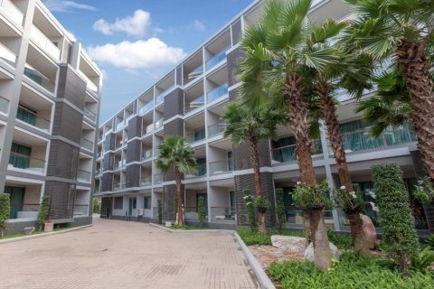 Apartamento de 2 habitaciones en Pattaya, Tailandia № 191303 - foto 14