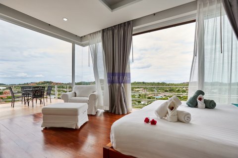 Condominio de 2 dormitorios en Ko Samui, Tailandia № 164624 - foto 3