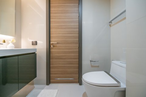 Estudio en el condominio en Bang Rak, Bangkok, Tailandia № 164621 - foto 11