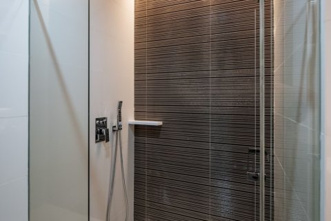 Estudio en el condominio en Bang Rak, Bangkok, Tailandia № 164621 - foto 10