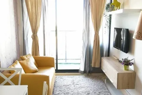 Studio in the Condo in Khlong Toei, Bangkok, Thailand  № 159381
