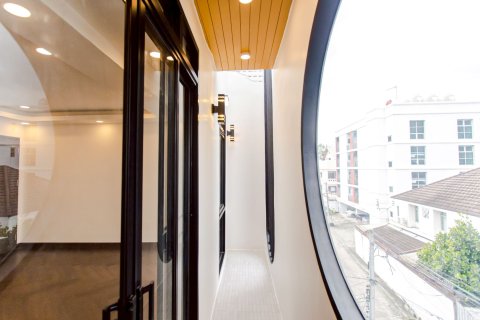Casa de 4 dormitorios en Bangkok, Tailandia № 159384 - foto 24