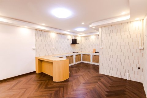 Casa de 4 dormitorios en Bangkok, Tailandia № 159384 - foto 9