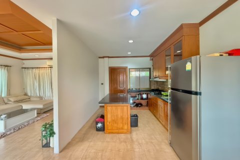 Casa de 3 dormitorios en Pattaya, Tailandia № 155647 - foto 19