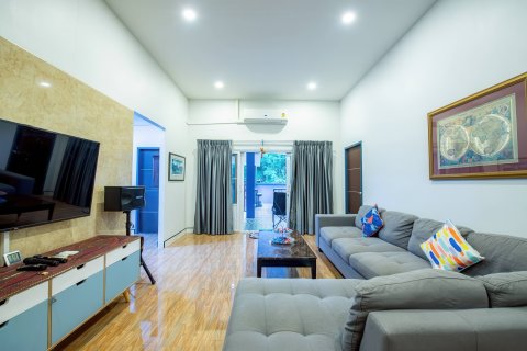 Casa de 3 dormitorios en Pattaya, Tailandia № 155648 - foto 13