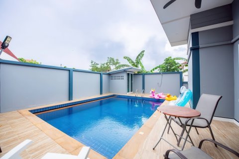 Casa de 3 dormitorios en Pattaya, Tailandia № 155648 - foto 3