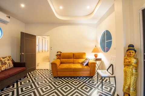 Casa de 3 dormitorios en Pattaya, Tailandia № 155648 - foto 19