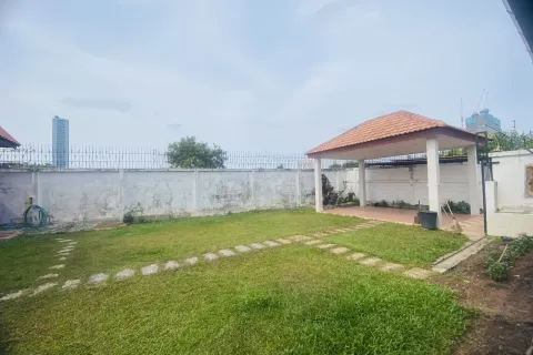 Casa de 3 dormitorios en Pattaya, Tailandia № 155646 - foto 3