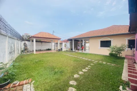 Haus in Pattaya, Thailand 3 Schlafzimmer № 155646