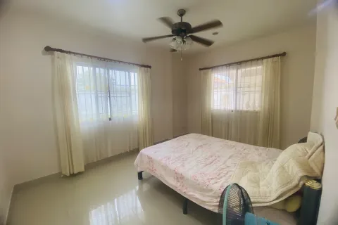 Casa de 3 dormitorios en Pattaya, Tailandia № 155646 - foto 14