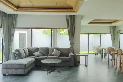 Casa de 3 dormitorios en Pattaya, Tailandia № 155650 - foto 8