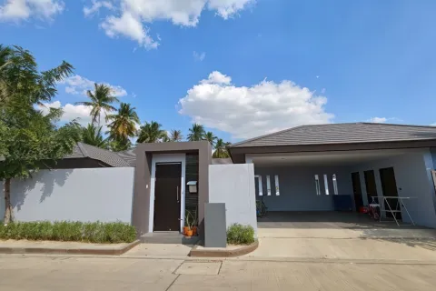 Casa de 3 dormitorios en Pattaya, Tailandia № 155650 - foto 3
