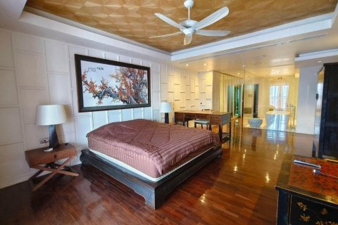 Condominio de 2 dormitorios en Bang Rak, Bangkok, Tailandia № 133681 - foto 6
