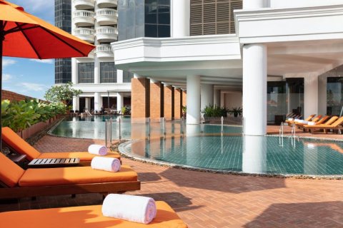 Condominio de 2 dormitorios en Bang Rak, Bangkok, Tailandia № 133681 - foto 23
