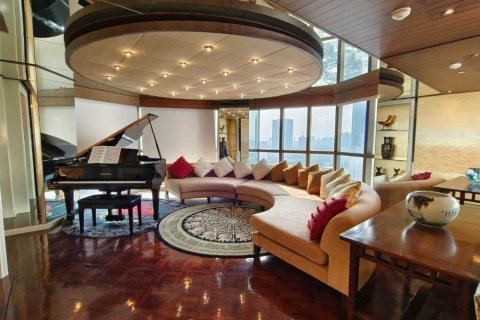 Condo in Bang Rak, Bangkok, Thailand, 2 bedrooms № 133681