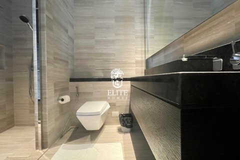 Condominio de 2 dormitorios en Sathon, Bangkok, Tailandia № 133675 - foto 16