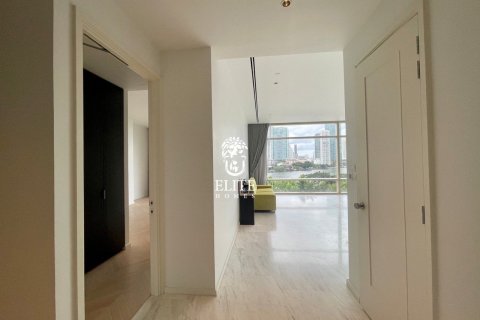 Condominio de 2 dormitorios en Sathon, Bangkok, Tailandia № 133675 - foto 28