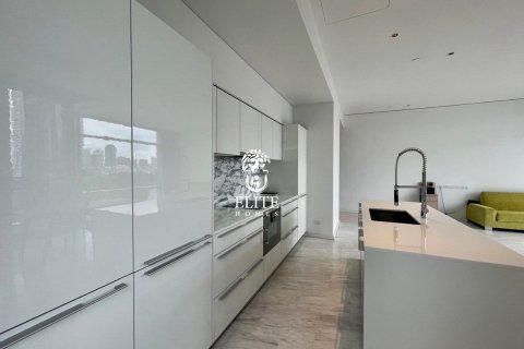 Condominio de 2 dormitorios en Sathon, Bangkok, Tailandia № 133675 - foto 21