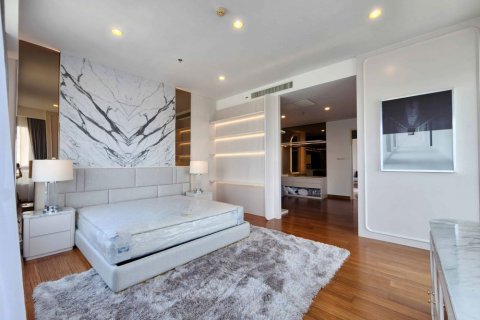 Condominio de 4 dormitorios en Sathon, Bangkok, Tailandia № 133677 - foto 11