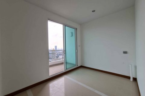 Condominio de 4 dormitorios en Sathon, Bangkok, Tailandia № 133677 - foto 24