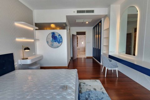 Condominio de 4 dormitorios en Sathon, Bangkok, Tailandia № 133677 - foto 15