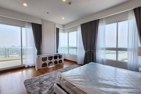 Condominio de 4 dormitorios en Sathon, Bangkok, Tailandia № 133677 - foto 10
