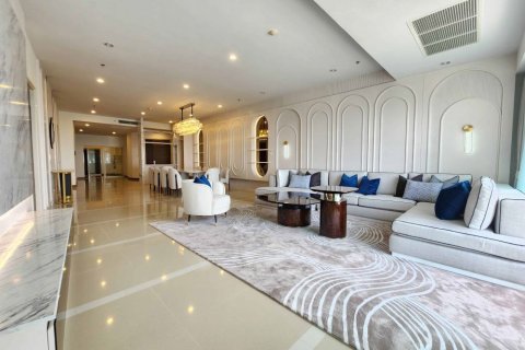 Condominio de 4 dormitorios en Sathon, Bangkok, Tailandia № 133677 - foto 2