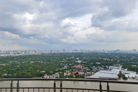 Condominio de 4 dormitorios en Sathon, Bangkok, Tailandia № 133677 - foto 23