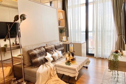 Condominio de 1 dormitorio en Watthana, Bangkok, Tailandia № 133676 - foto 2