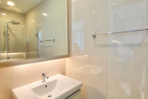 Condominio de 1 dormitorio en Watthana, Bangkok, Tailandia № 133676 - foto 18