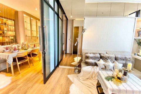 Condominio de 1 dormitorio en Watthana, Bangkok, Tailandia № 133676 - foto 4