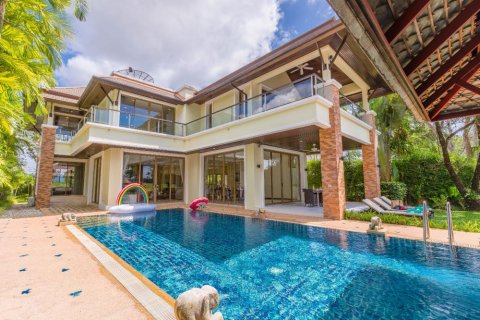 Villa in Phuket, Thailand 5 Schlafzimmer № 133805