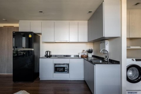 Condominio de 3 dormitorios en Phra Khanong, Bangkok, Tailandia № 133806 - foto 5
