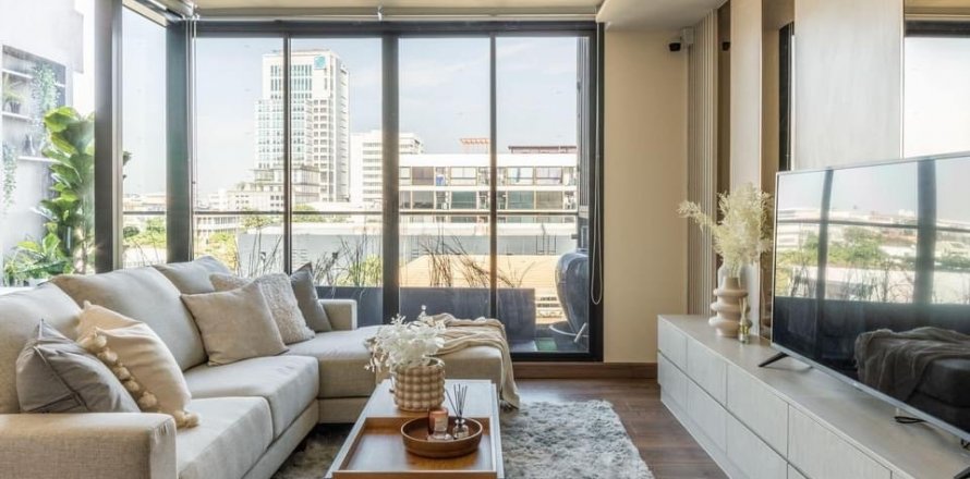Condominio de 3 dormitorios en Phra Khanong, Bangkok, Tailandia № 133806