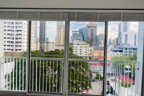 Eigentumswohnung in Watthana, Bangkok, Thailand, 2 Schlafzimmer  № 133754 - Foto 13