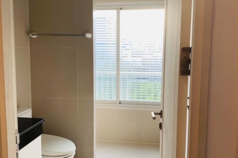 Eigentumswohnung in Watthana, Bangkok, Thailand, 2 Schlafzimmer  № 133754 - Foto 18