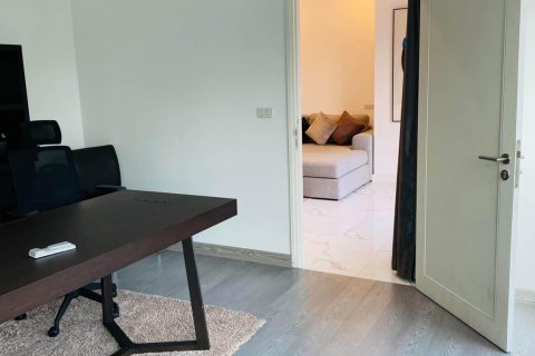 Eigentumswohnung in Watthana, Bangkok, Thailand, 2 Schlafzimmer  № 133754 - Foto 12
