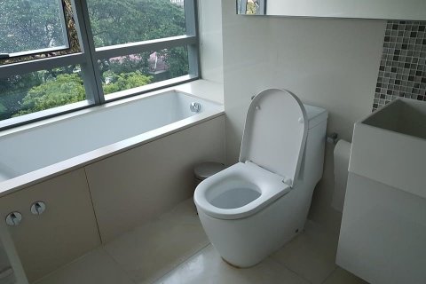 Condominio de 2 dormitorios en Watthana, Bangkok, Tailandia № 133755 - foto 17
