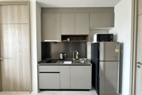 Condominio de 1 dormitorio en Pathum Wan, Bangkok, Tailandia № 133804 - foto 10