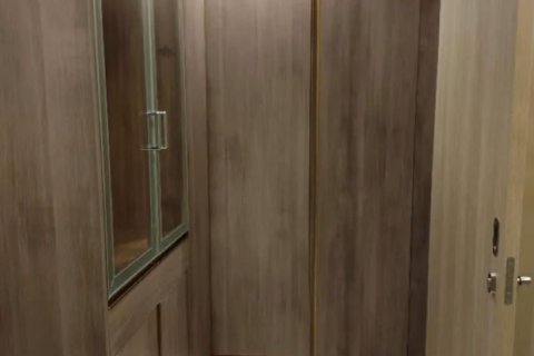 Condominio de 1 dormitorio en Pathum Wan, Bangkok, Tailandia № 133804 - foto 14