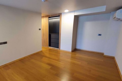 Dúplex de 1 dormitorio en Watthana, Bangkok, Tailandia № 71583 - foto 4