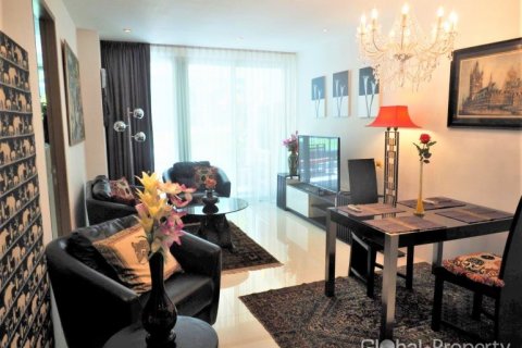 Condominio de 2 dormitorios en Pattaya, Tailandia № 57873 - foto 15