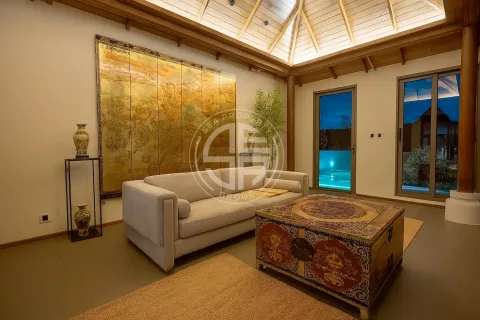 Chalet de 4 dormitorios en Phuket, Tailandia № 190685 - foto 19