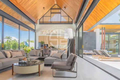 Chalet de 4 dormitorios en Bang Tao, Tailandia № 190687 - foto 11