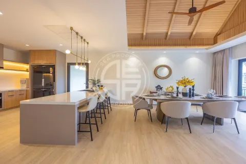 Chalet de 4 dormitorios en Bang Tao, Tailandia № 190688 - foto 3