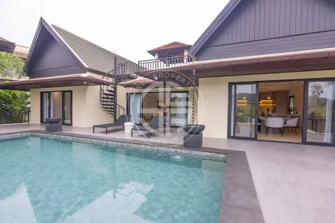 Chalet de 4 dormitorios en Bang Tao, Tailandia № 190688 - foto 16